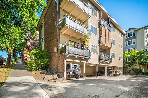 Hill Town Apartments Photo 1