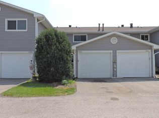 17404 W Walnut Ln, Gurnee, IL 60031