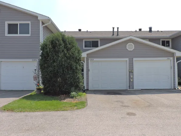 17404 W Walnut Ln, Gurnee, IL 60031