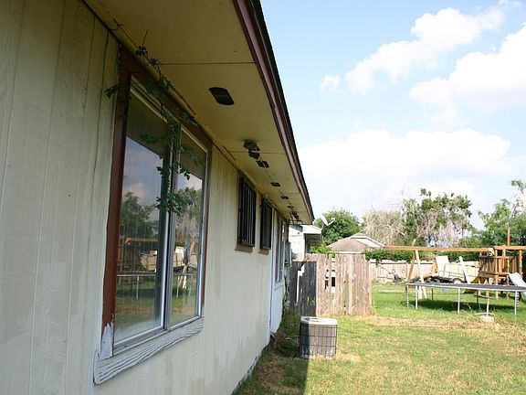 2nd image of 3807 Trevor Hill Dr