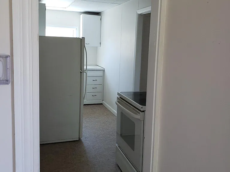48 Grove St #2F — Photo 4