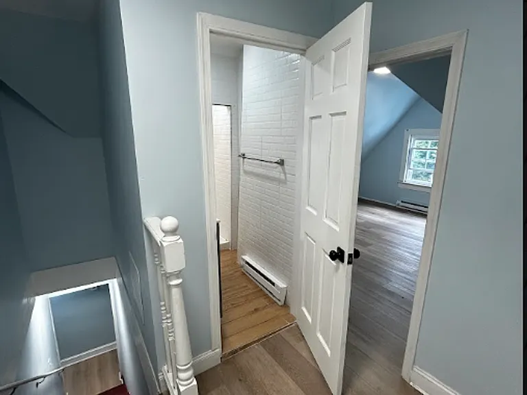 1638 Sanderson Ave — Photo 70