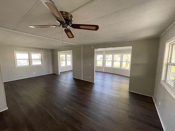 5th image of 8571 Duchess Ct W #328