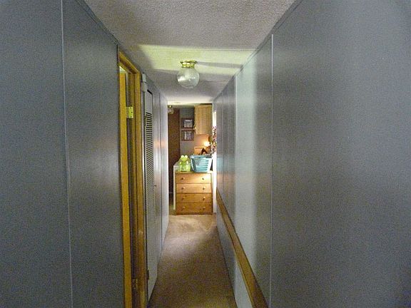 5th image of 8 Nevis Dr