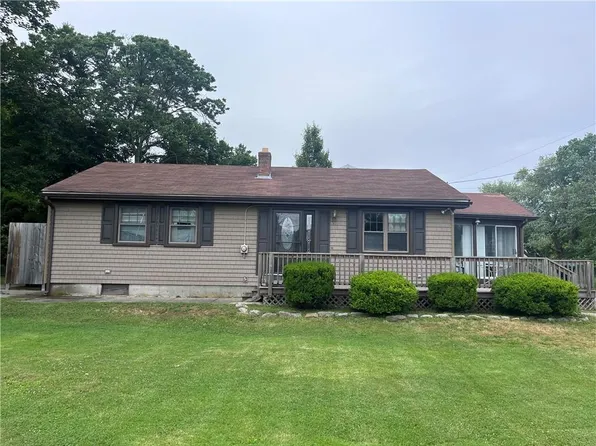 49 Frances Ave, Narragansett, RI 02882