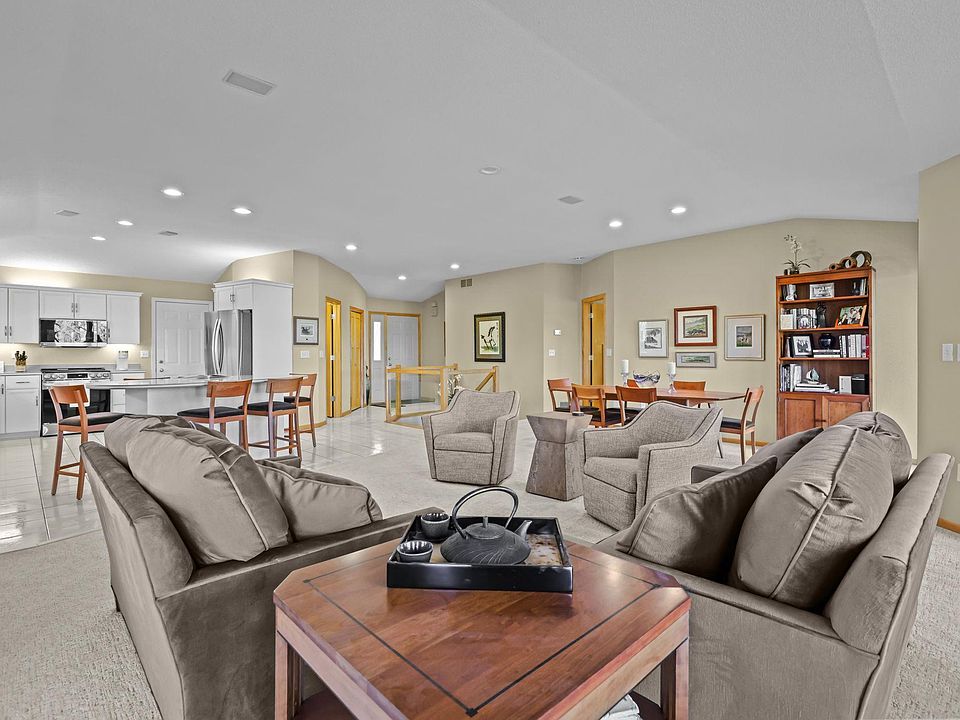 1st image of 1786 Green Crest Dr