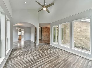 6110 Sanford Rd, Houston, TX 77096