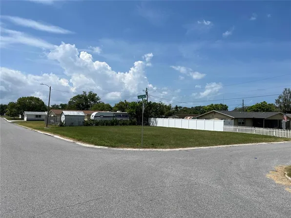 5116 Cape Cod Dr #107, Holiday, FL 34690