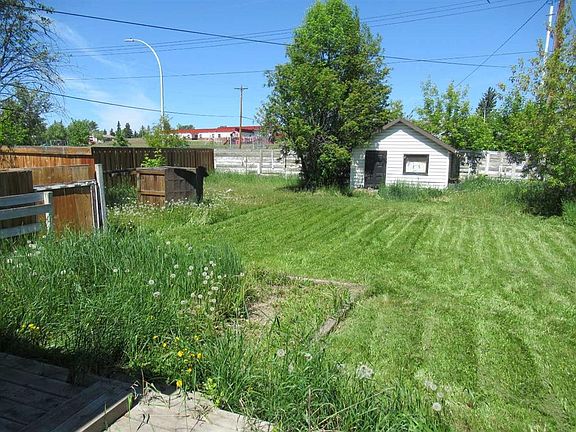3rd image of 9324 S 104th Ave