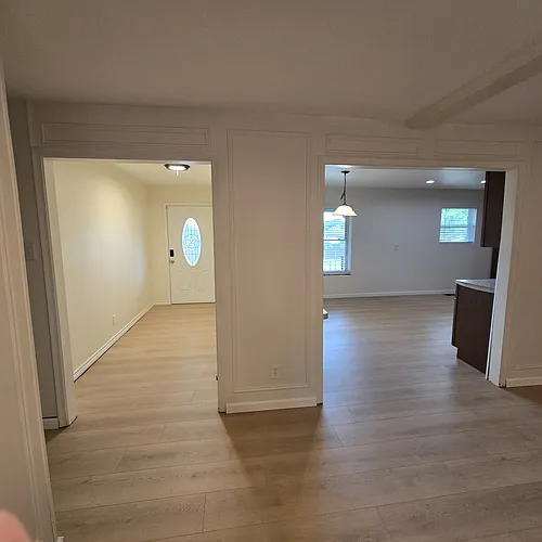 1305 Spring Creek Dr Photo 1