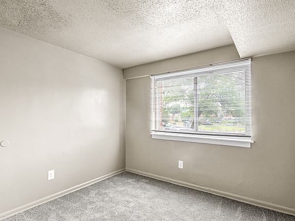 5th image of 820 Southern Ave SE APT 101