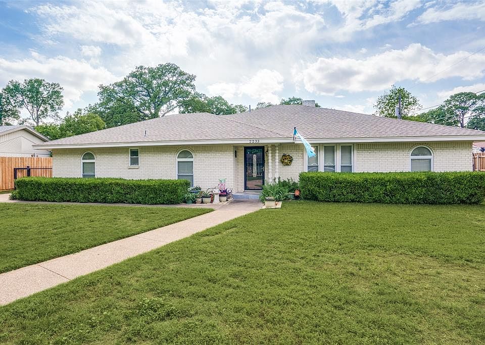 1st image of 2233 Prince John Dr