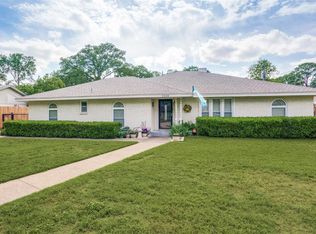 2233 Prince John Dr, Grand Prairie, TX 75050