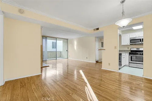 5325 Newcastle Ave #240 Photo 1