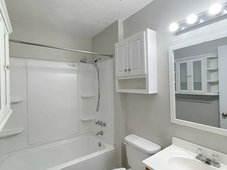 792B Navy St — Photo 5