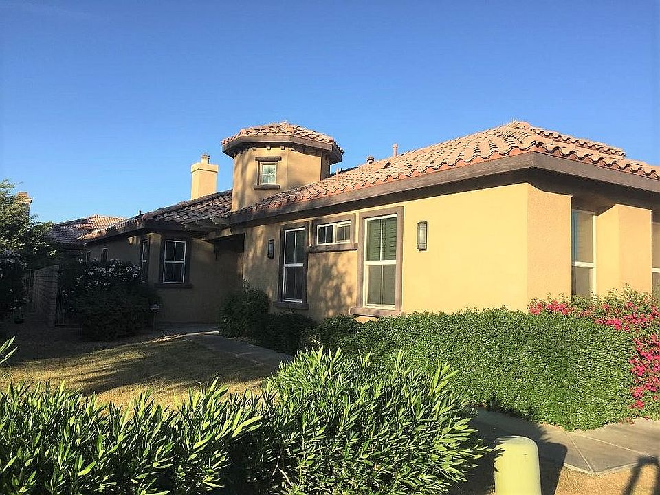 2nd image of 82762 Matthau Dr