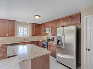 1200 Valley St, Chaska, MN 55318