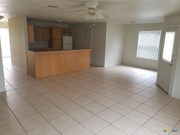 5th image of 2101 Jennifer Dr APT A