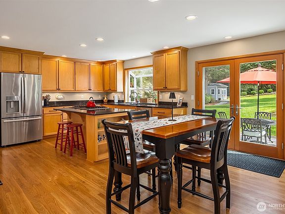 4th image of 15050 225th Avenue NE