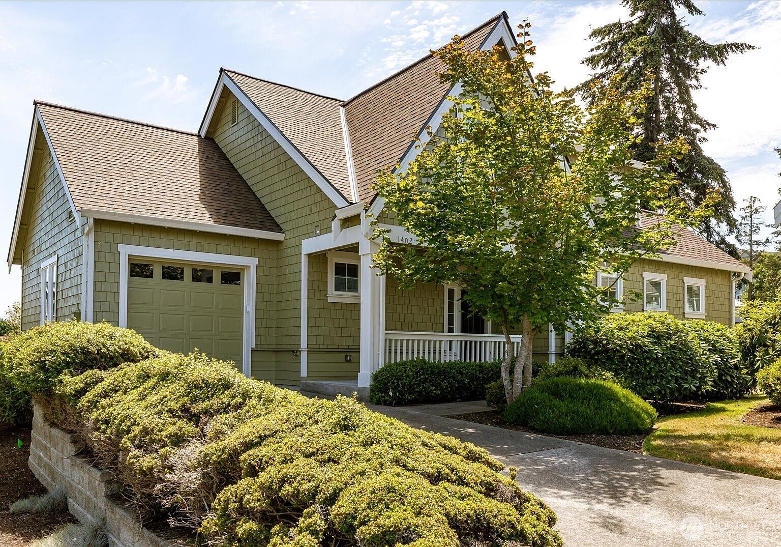 1402 Starview Court