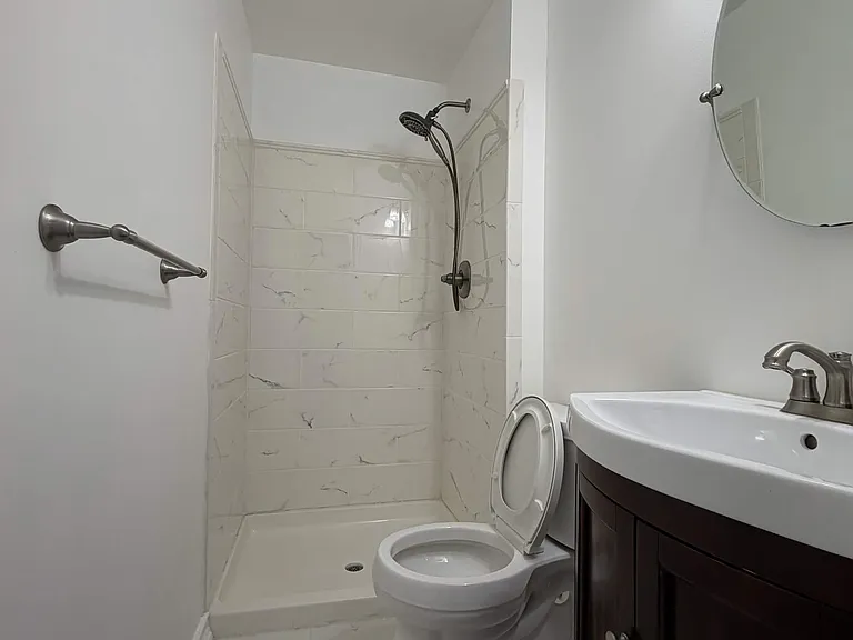 3646 Genesee Dr — Photo 10
