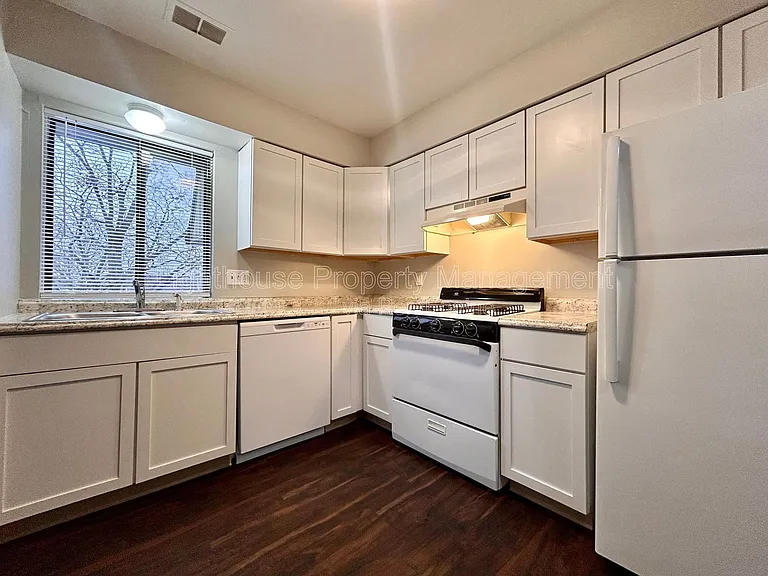 4142 Oak Park Dr SE #2 — Photo 14