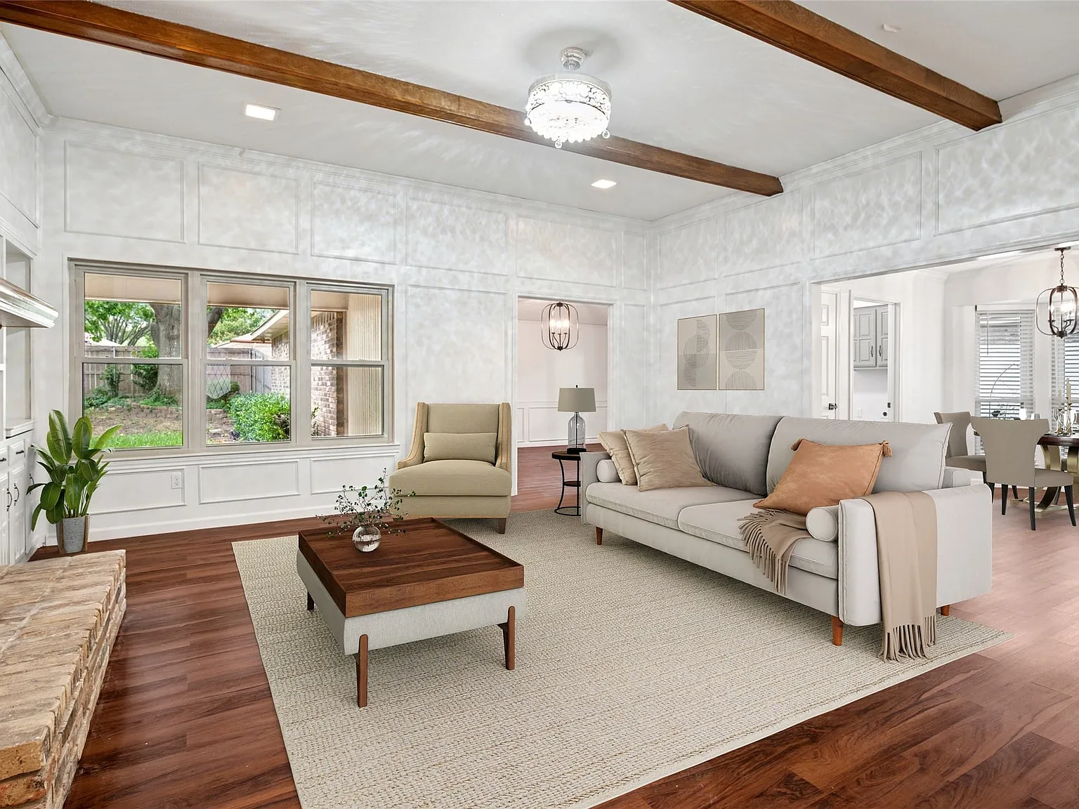 3 bed, 2.0 bath, 2176 sqft, $2,600 — Photo 3