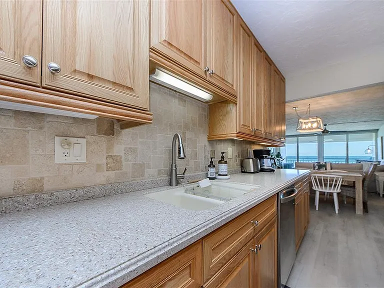 2900 Gulf Blvd #204 — Photo 15