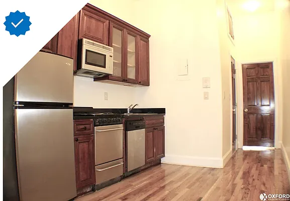 Rented by Oxford Property Group | media 40