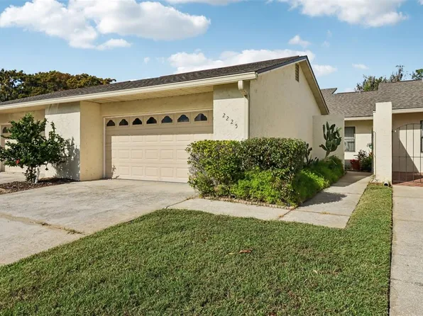 2225 Cypress Ct #2C, Tavares, FL 32778