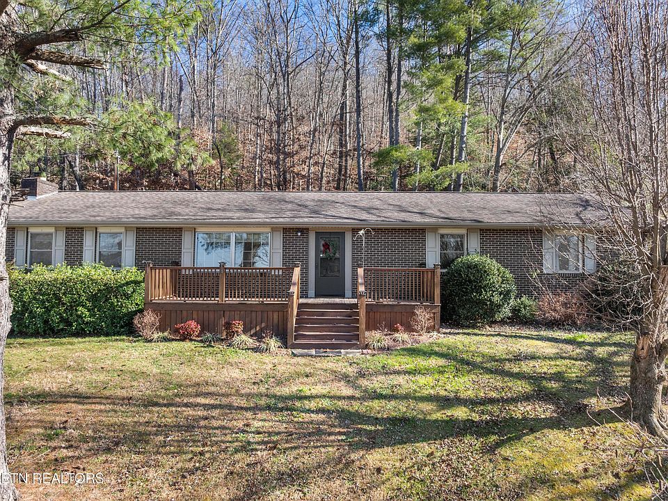 1st image of 691 Barclay Ln
