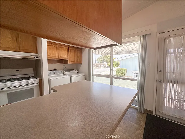2314 W 165th St — Photo 12