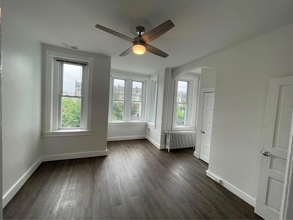 2 bed, 750 sqft, $2,499 — Photo 4