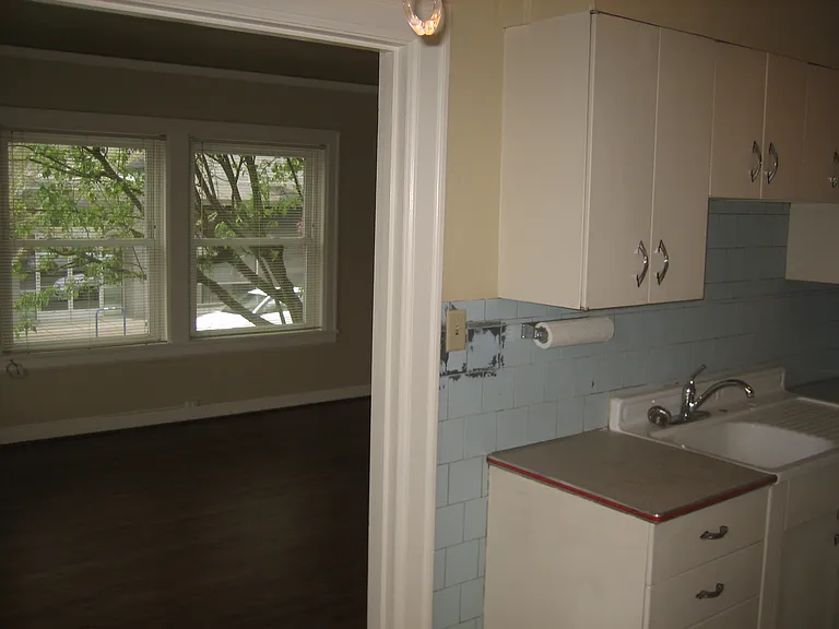 4010 NE Hancock St #120 — Photo 7