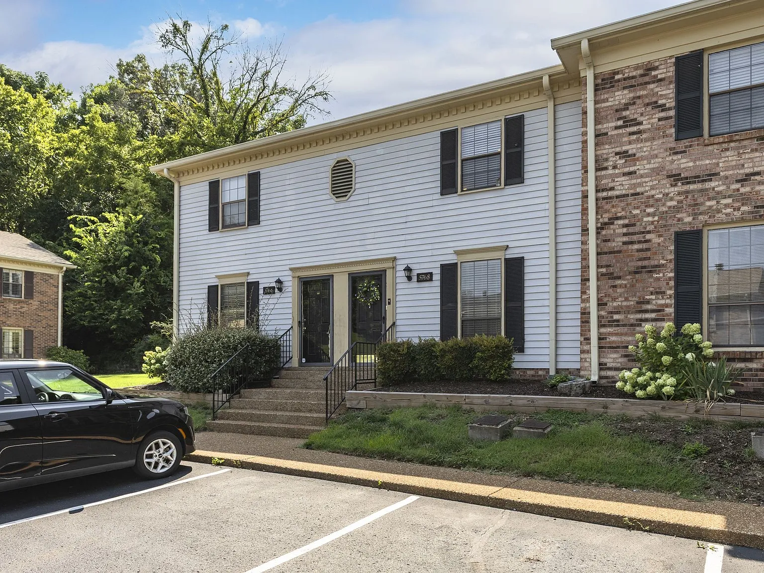 2 bed, 1.5 bath, 1116 sqft, $1,750 — Photo 4