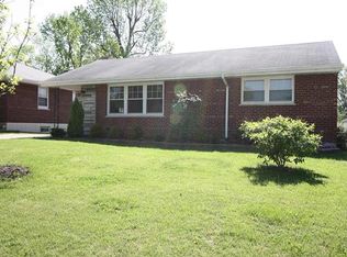 8116 Parkwood Dr, Saint Louis, MO 63123