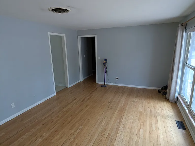 7070 Beacon Way — Photo 12