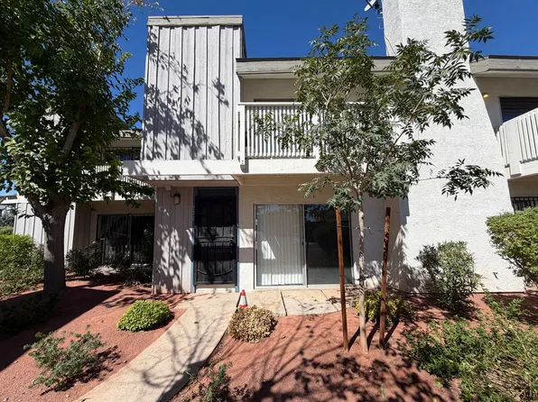 570 Willow Green Dr, Paradise, NV 89169