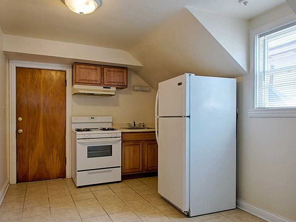 4th image of 3317 N Overhill Ave #2F