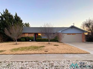 304 Sunrise Rd, Roswell, NM 88201
