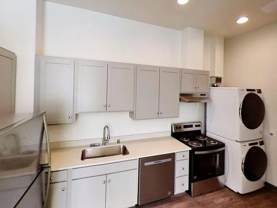 Mckenze Square Apartments