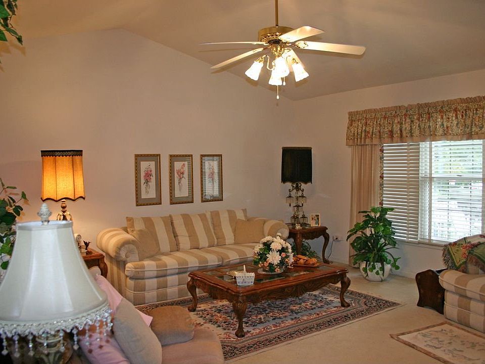 2nd image of 603 Hampshire Dr