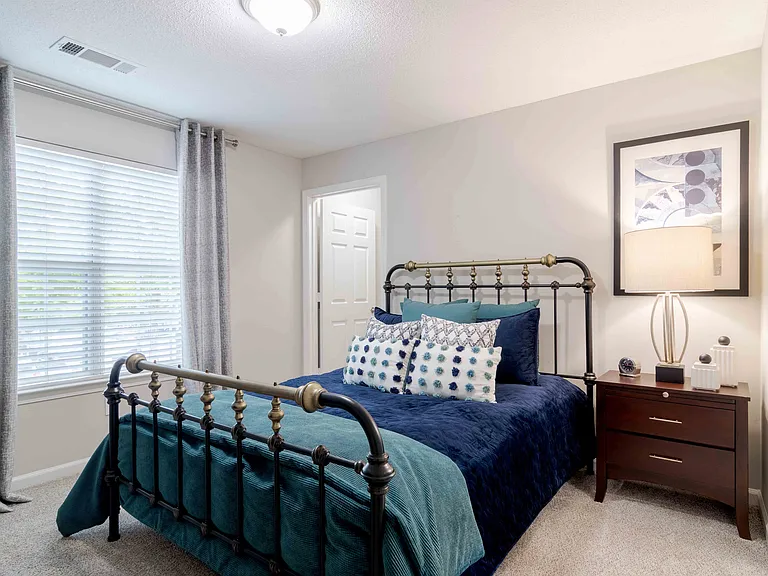 Bellingham Apartment Homes — Photo 13