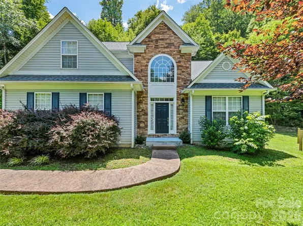 57 Woodfin Rd, Sylva, NC 28779