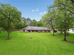 22399 Longleaf Dr, Covington, LA 70435