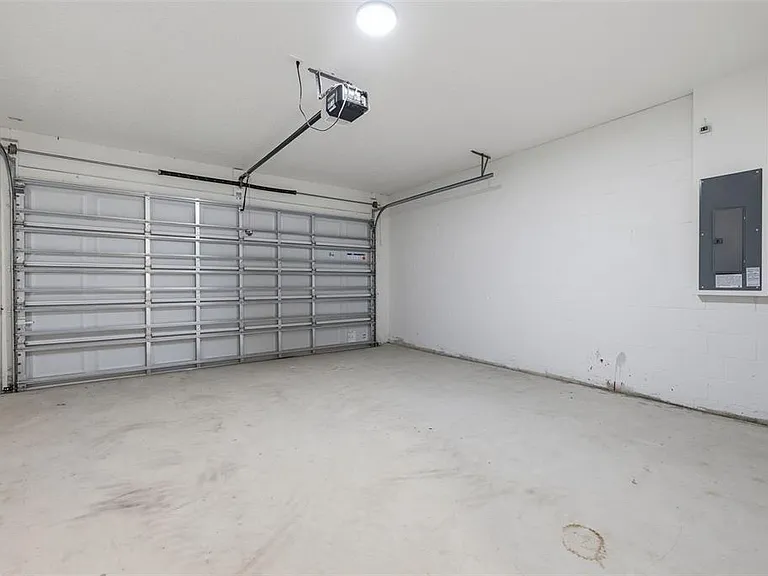 4208 W Carmen St #C — Photo 30