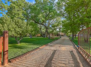 366 Rincon Rd, Corrales, NM 87048