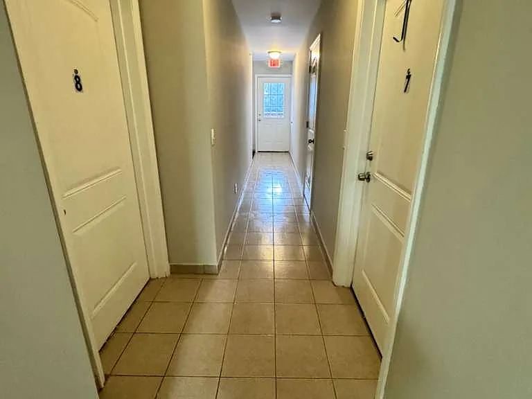 158 N 8th St #6 — Photo 15
