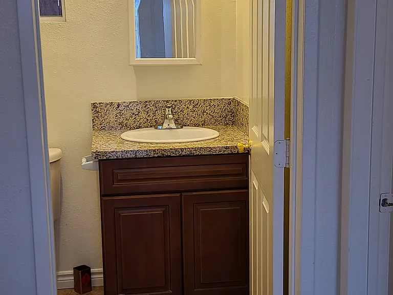 1616 Batson Ave #B — Photo 7
