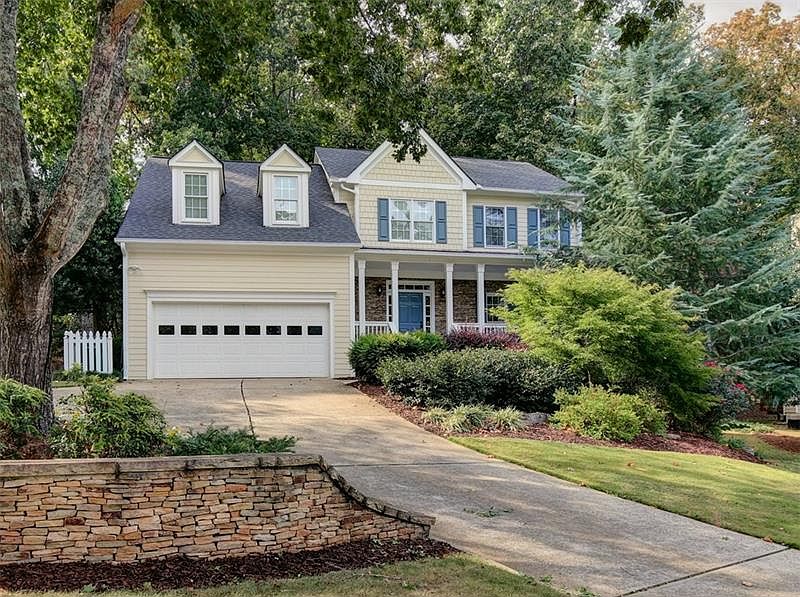 1st image of 4111 Devon Wood Dr NE